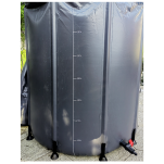 Beczka na deszczówkę z pokrywą  i kranem.