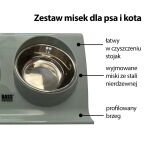 Miski dla zwierząt na stojaku.