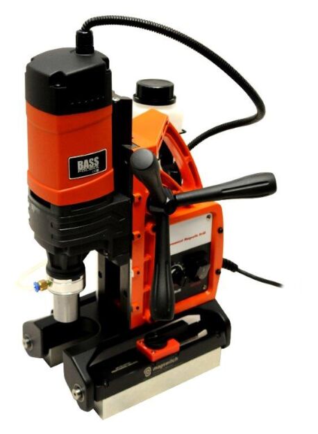 Wiertarka z magnetyczna podstawą